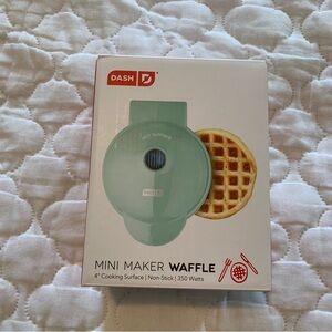 Dash Mini Waffle Maker